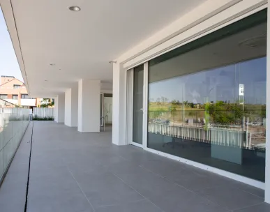 Edificio de 14 viviendas Arroyofresno